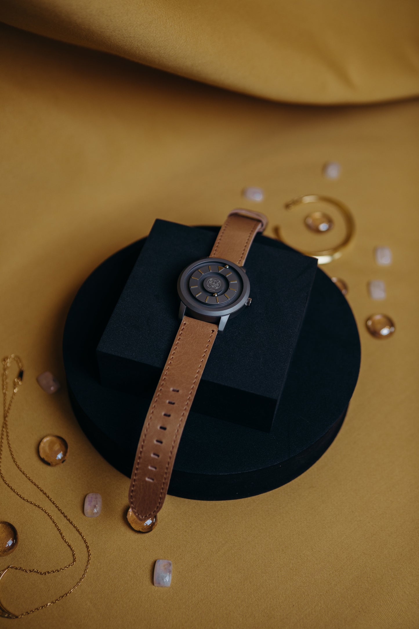 Magnetic Leather Strap Watch